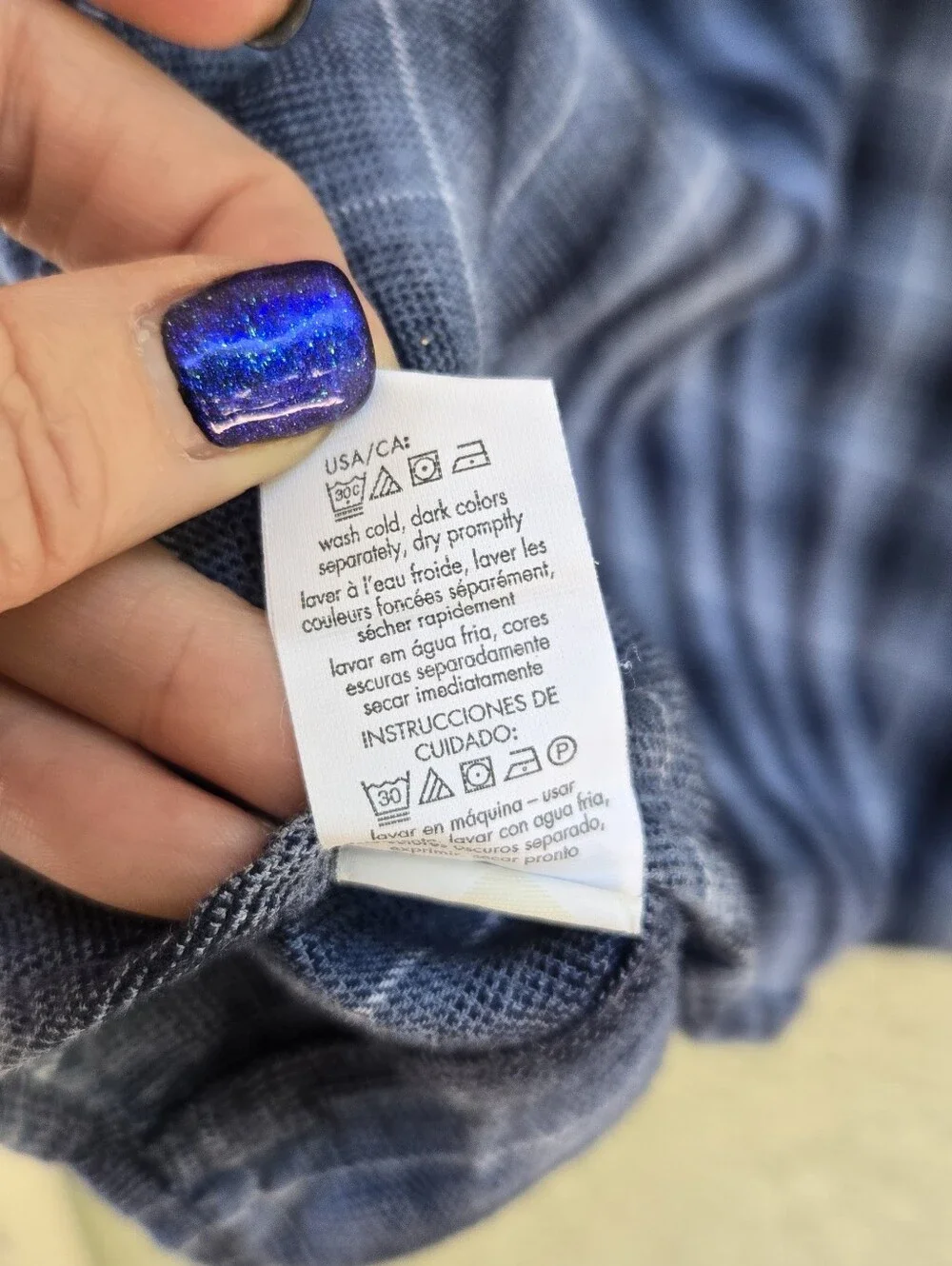 Calvin Klein Jeans Men's Navy and Black Plaid Button-Down Shirt